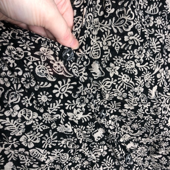 Hei Hei Anthropologie paisley black white button down top - Picture 4 of 6
